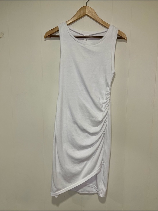 Melrose and Market Dresses & Skirts - Melrose And Market White Size Small Shift Knee Length Sleeveless Dress
